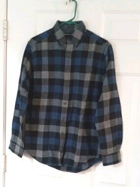 Croft & Barrow Flannel Shirt Mens Small Blue Gray Black Plaid Button Down Cotton
